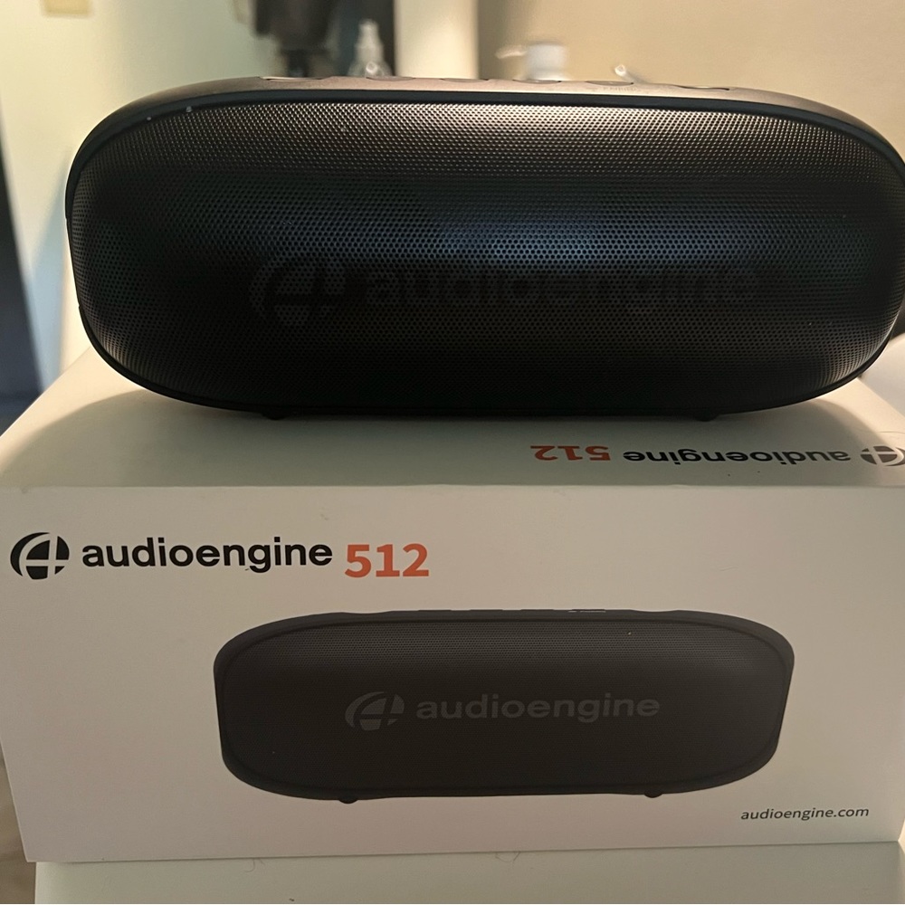 An almost brand new Audioengine blue tooth speaker in perfect condition.